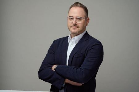 شركة إل عال توقع إتفاقية إستئجار طائرتين من شركة KLASJET لدعم عمليات شركة سان دور التابعة لها
